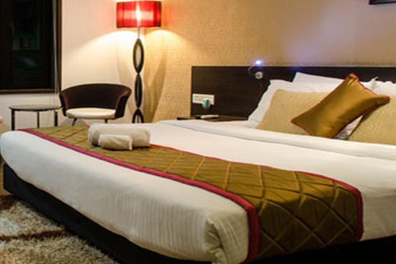 Hotel Siesta Hinjewadi Pune Bagian luar foto