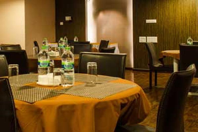Hotel Siesta Hinjewadi Pune Bagian luar foto